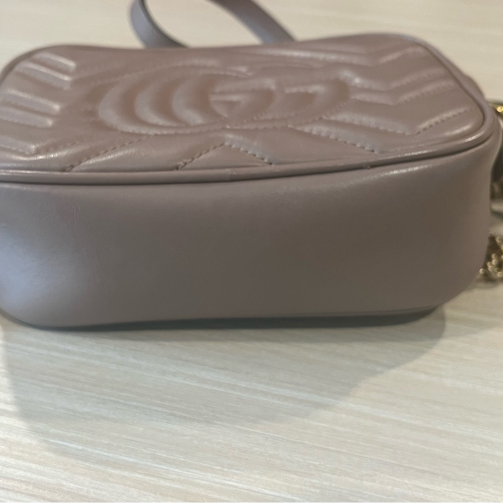 Gucci Mini GG Maramont Taupe Leather Crossbody Camera Bag - Picture 5 of 10
